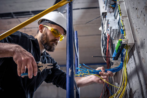 Best Affordable Emergency Electrician  in Vernonia, OR